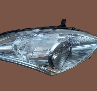Suzuki Swift 2018-2024 Right Headlight Replacement