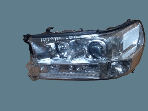 Toyota Land Cruiser LC200 2007-2021 LED Left Headlight Replacement