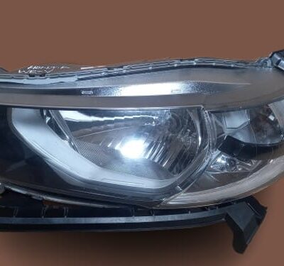 Honda WR-V 2017 Right Headlight Replacement