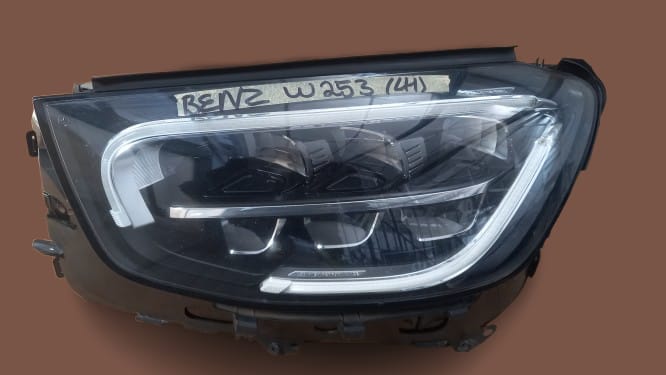 Mercedes-Benz W253 GLC 2020-2023 LED Left Headlight Replacement