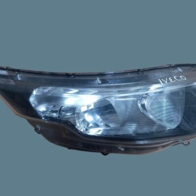 Iveco Daily MK6 2016 Right Headlight Replacement