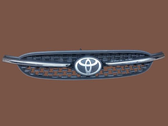 Toyota Corolla RunX E120 2004-2006 Front Grille Replacement