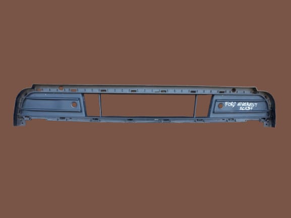 Ford Everest XLT Rear Lower Trim Step Pad Replacement
