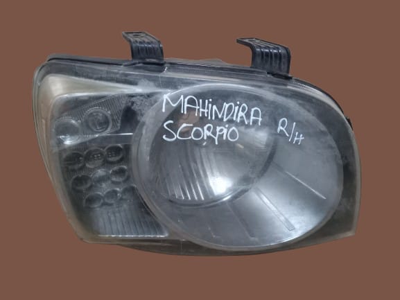 Mahindra Scorpio Right Headlight 2006–2014