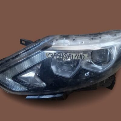 Nissan Qashqai J11 Left Headlight 2014–2017