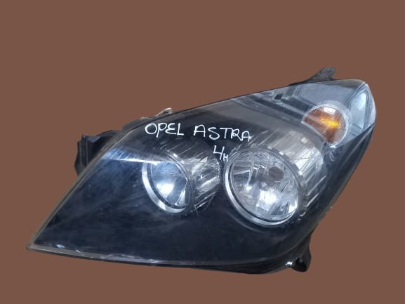 Opel Astra H Left Headlight 2004–2010