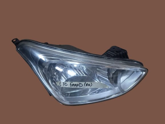 Hyundai i10 Right Headlight 2014–2017