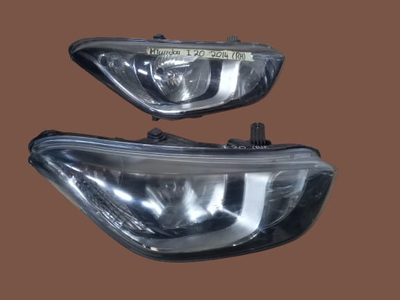 Hyundai i20 Right Headlight 2014+