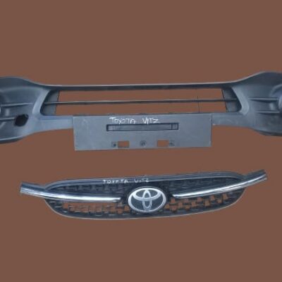 Toyota Yaris XP90 front grille set
