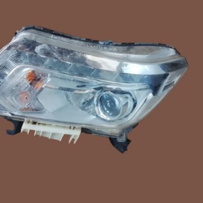 Nissan Navara left headlight 2015–2025 D23