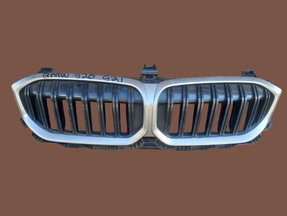 BMW 5 Series G30/G31 Front Kidney Grille 2017–2020