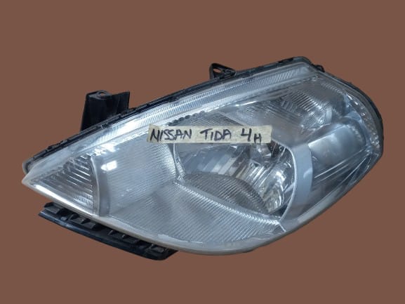 Nissan Tiida 4H Right Headlight 2005–2012