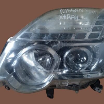 Nissan X-Trail T31 Left Headlight 2008–2013