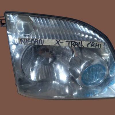 Nissan X-Trail T30 Right Headlight 2001–2007 | Replacement